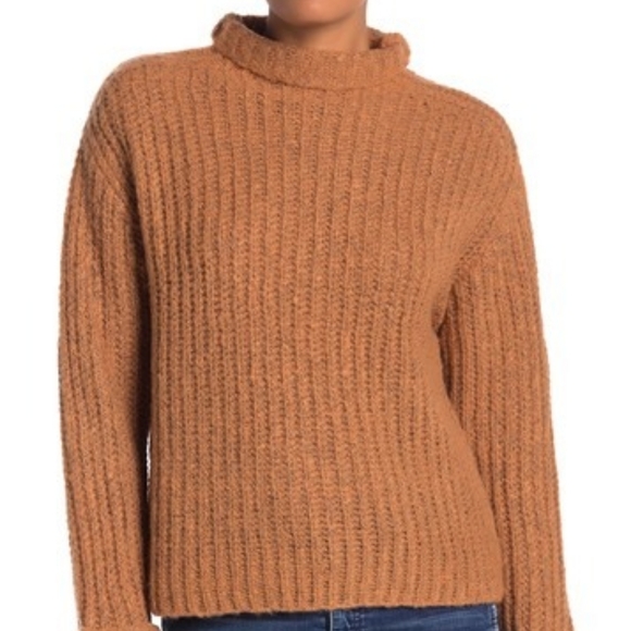 Abound Turtleneck - Picture 2 of 14